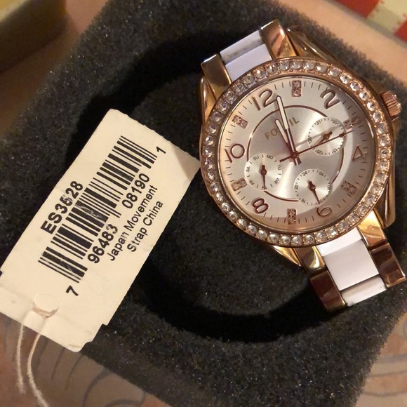 Fossil Accessories - EUC FOSSIL WATCH